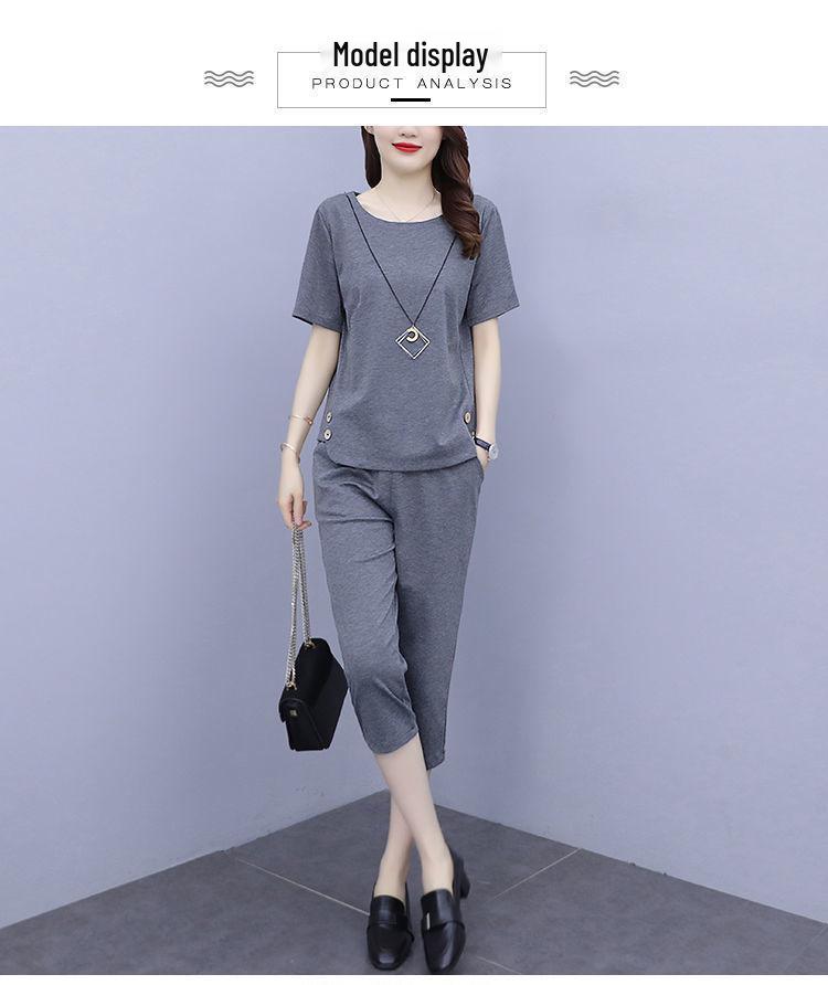 Trendy Plus Size Women's Summer Two-Piece Suit: Short-Sleeved T-Shirt & Cropped Pants