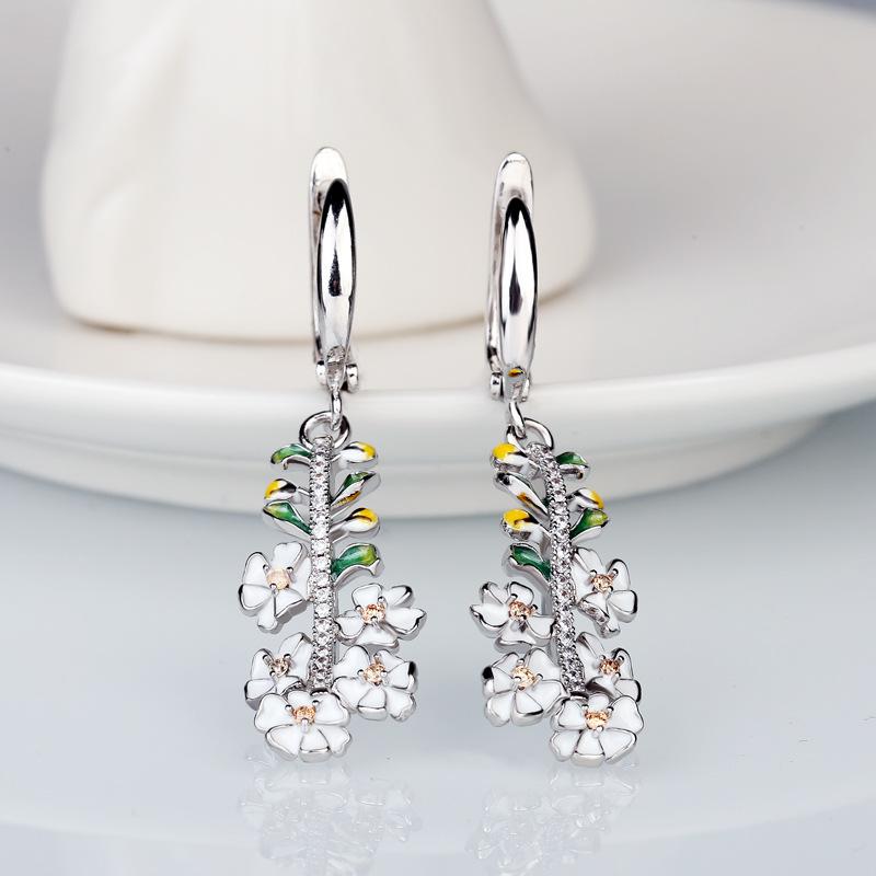 Französisches Mädchen Voller Diamantohrringe Emaille Tropf Ohrstecker C-förmige Blume Ohrringe Trend Diamantohrringe Damen