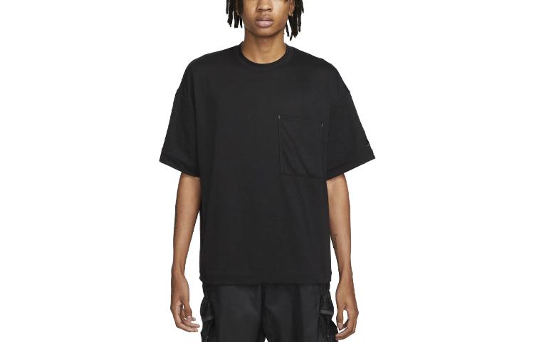 

Nike pocket short-sleeve T-shirt FB7392-010 S