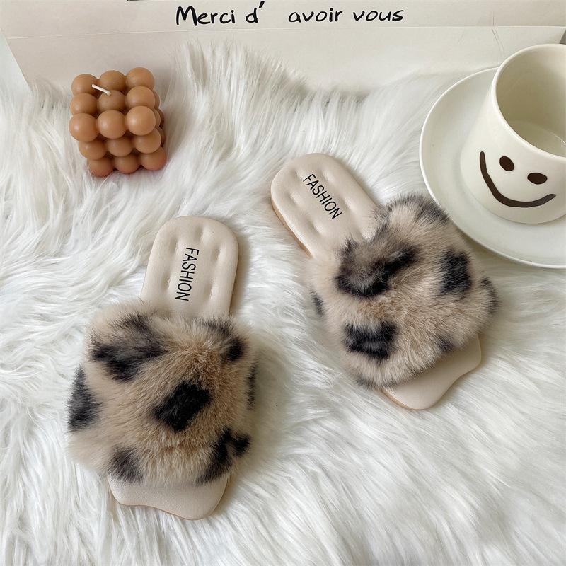 Fashion New Arrival Winter Warm Slides Sheepskin Sliders Women's Real Wool Fur Slippers Home Indoor Winter Shoes outdoor slippers