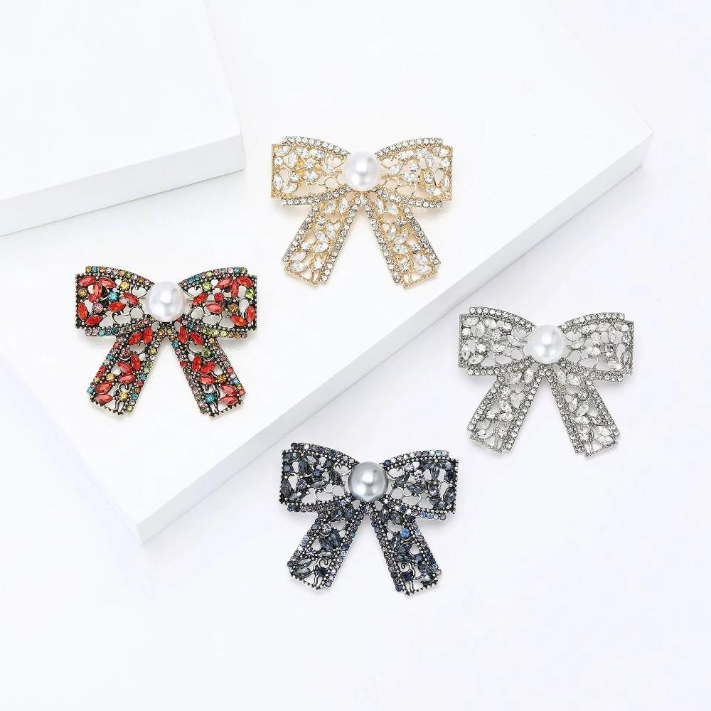 Vintage Pearls Brooches Rhinestone Decoration Brooches Waist Fastening Pins  Women Dress Decoration