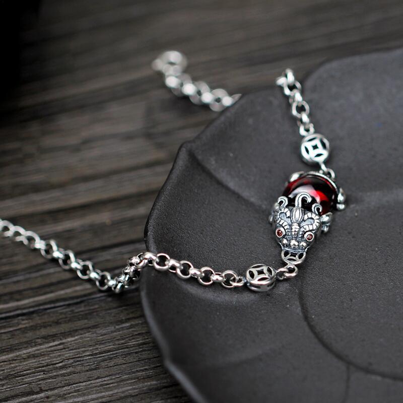 S925 Sterling Silver Pixiu Bracelet with Garnet: Women's Retro Ethnic Style Classic Couple's Gift