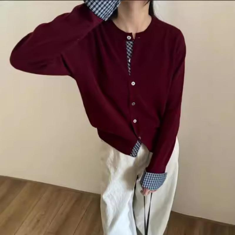 Autumn and winter holiday two-piece plaid splicing knitted sweater cardigan simple fashion loose versatile casual crew neck top women
