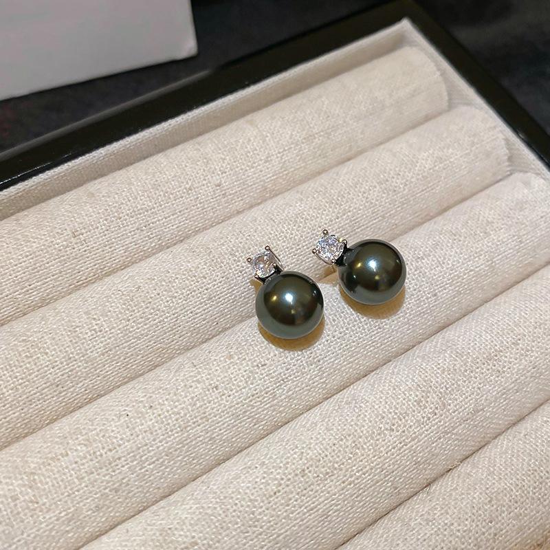 Zircon pearl simple earrings simple versatile retro Internet celebrity earrings fashion design earrings