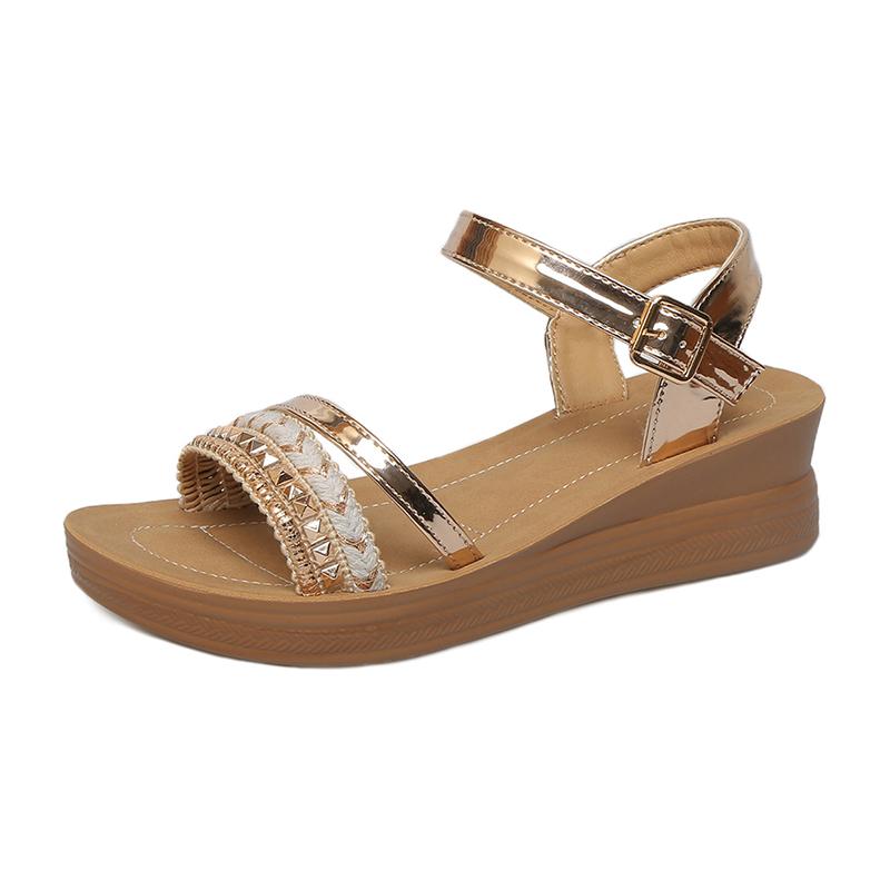 Fashion Fashion Rivet Decor Wedge Sandals for Women Summer Lightweight Non Slip Beach Shoes Woman Buckle Strap Platform Sandalias Mujer