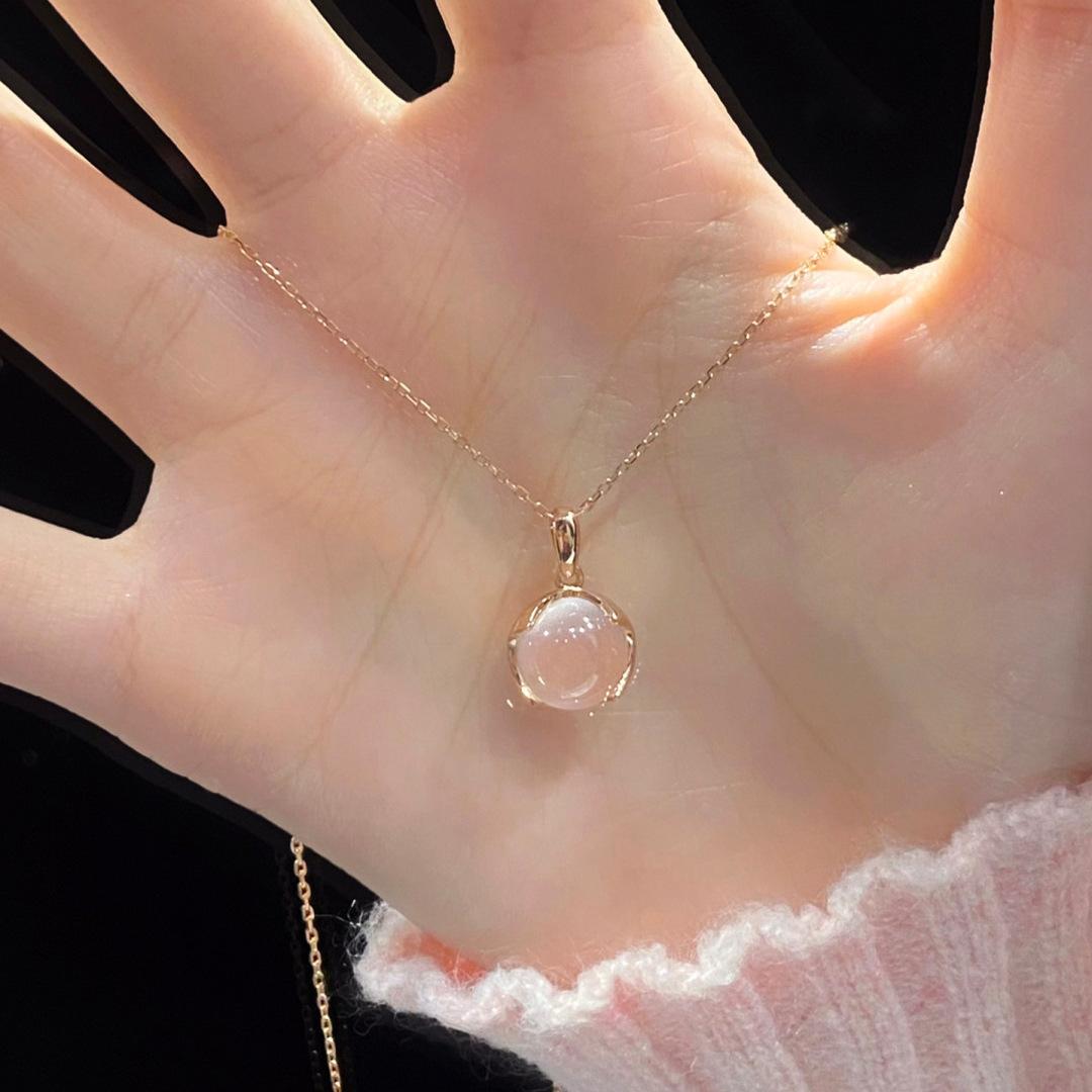 

Cherry Blossom Pink Crystal Necklace Minimalist Delicate Pendant Choker Chain Versatile Stylish Jewelry