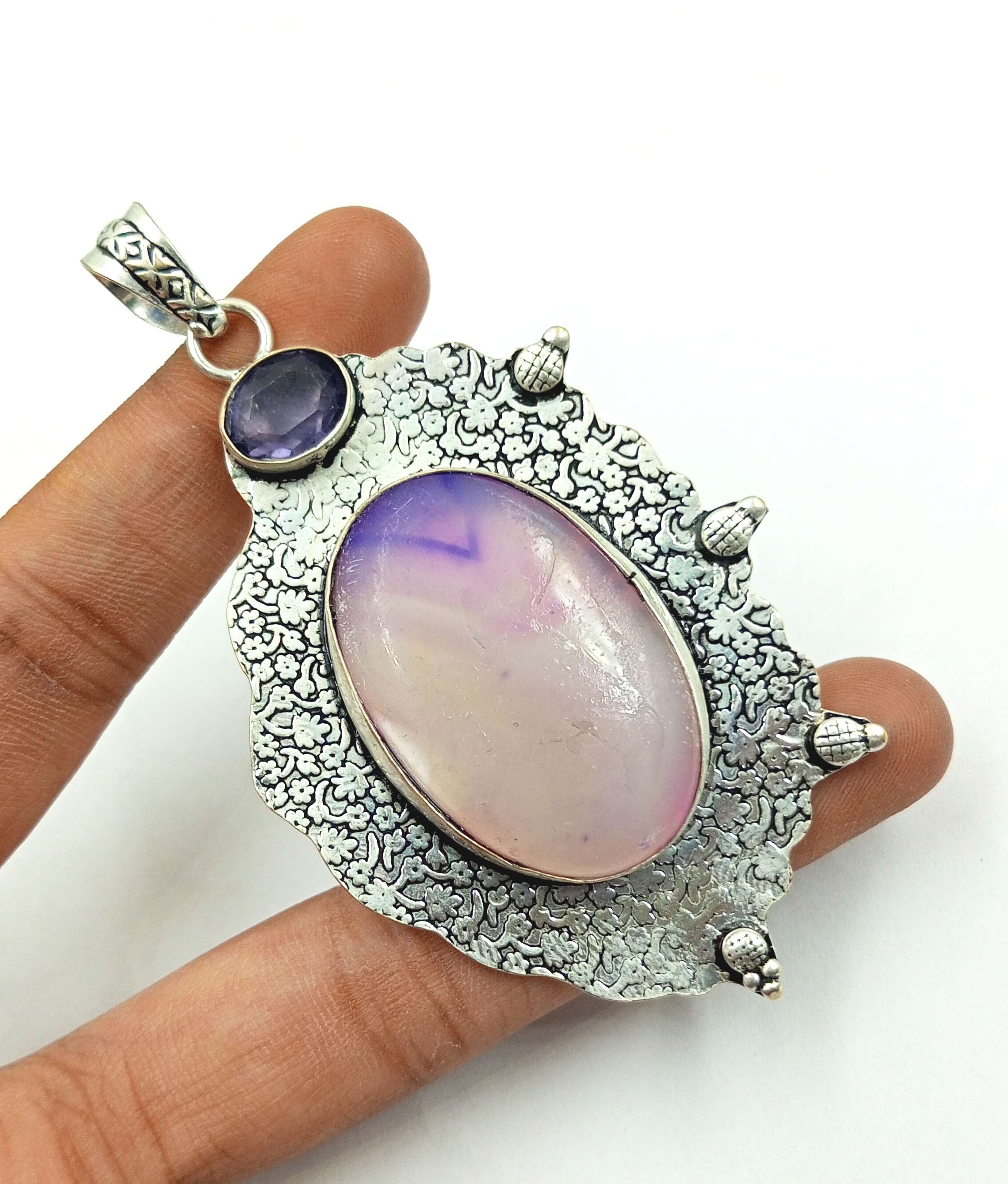 

Женский подарочный кулон с фиолетовым агатом из стерлингового серебра 925 пробы UUOL-P76