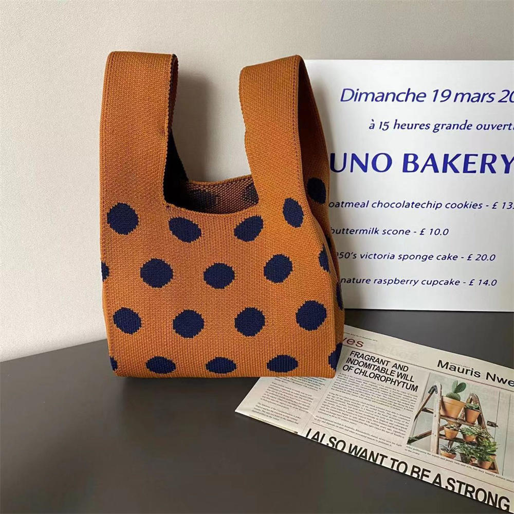 

Модна в’язана сумка в горошок. Жіноча жіноча плетена сумка. Жіноча портативна сумочка. Сумка для ключів.