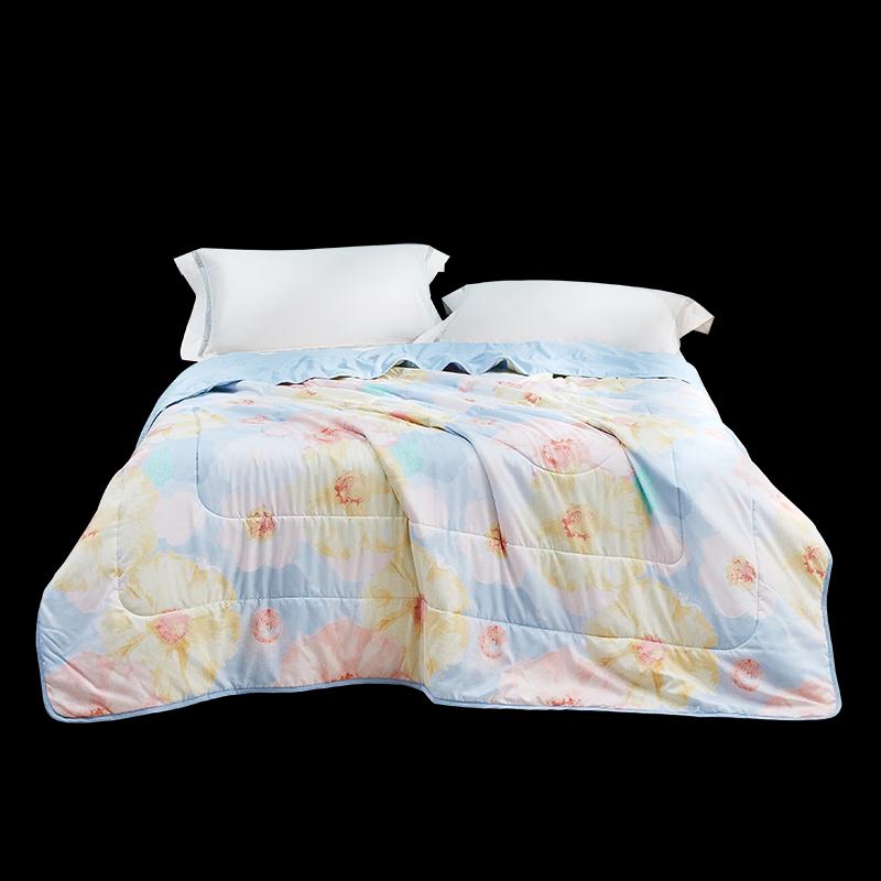 LUOLAI Floral Dream Summer Quilt