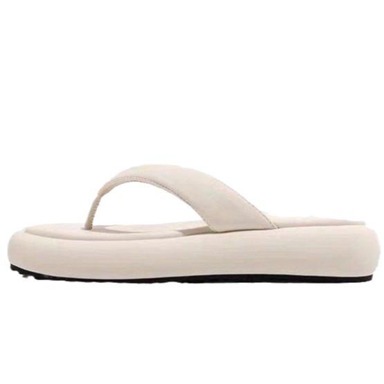 Flip-flops women's thick-soled cool slippers summer wear 2024 new pinch foot flat-soled fashion Internet celebrity super fire beach shoes