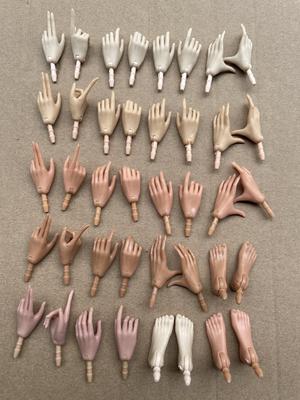 Universal 1/6 Doll Hands DIY Doll Decors Fashion Gesture Doll Hands Feet Accessories White Beige Color Doll Parts Girl Gifts Toy