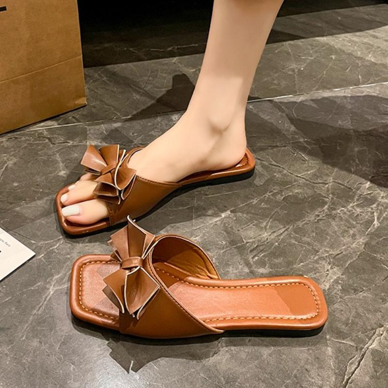 Spring/summer New 2025 Outdoor Flat Leather Bow Non-slip Beach Lady Slippers Casual All-match Fashion Women Sandals