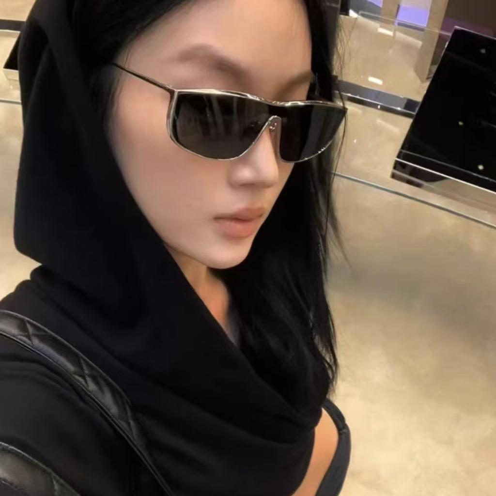 Fashion Style Sunglasses for Women Punk Y2K Fashionable UV Shielding Women's Sun Glasses Travel Use Hiking Men Sunglasses