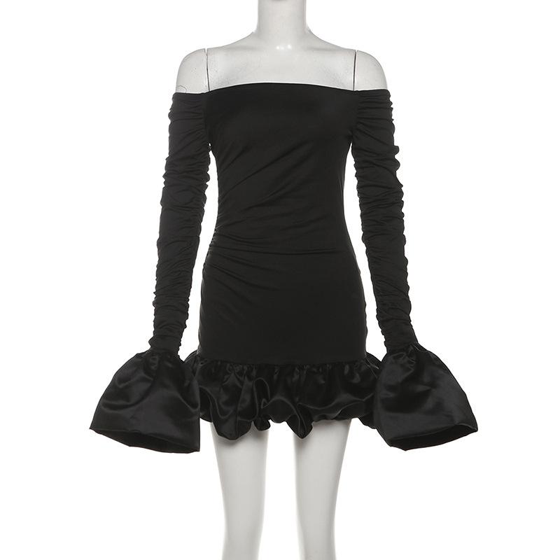 

Зимнее женское платье Sweet and Fresh с однострочным воротником и манжетами, плиссированное M чёрный