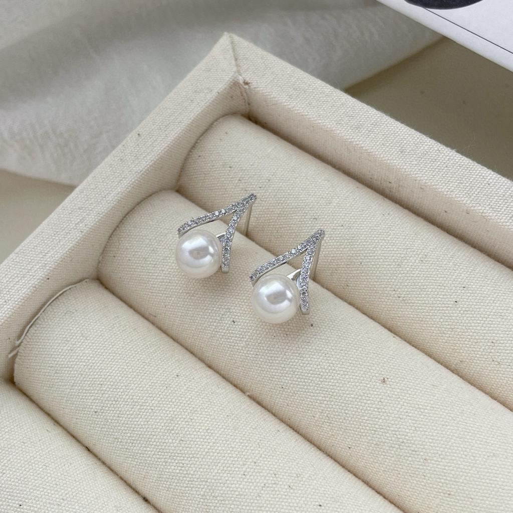 Diamond-set exquisite pearl stud earrings versatile earrings gentle and simple temperament earrings new 1111 explosion