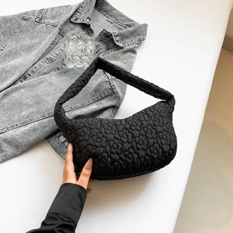 Versatile And Stylish Pleated Cloud Shoulder Bag For Women With Soft Fabric Design