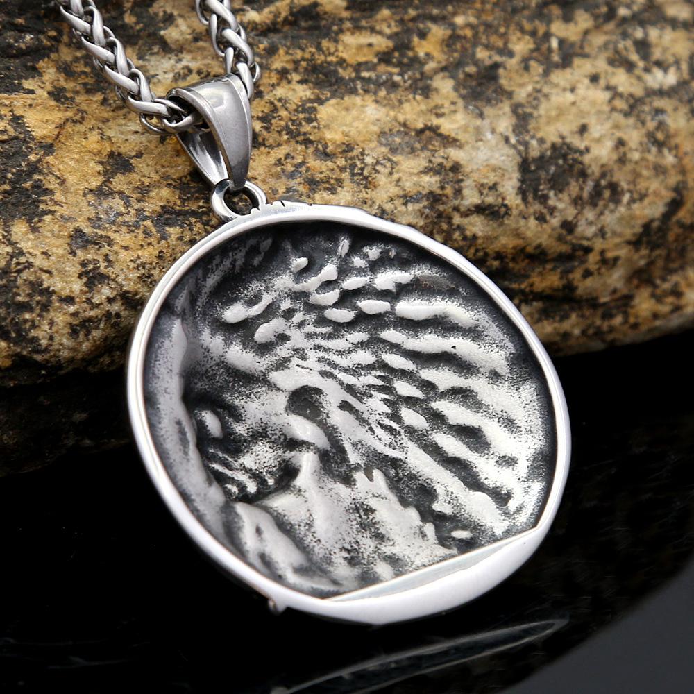 Europäischer und Amerikanischer Edelstahl Indischer Anhänger Nische Hip-Hop Herren Pulloverkette Titanstahl Halskette Schmuck