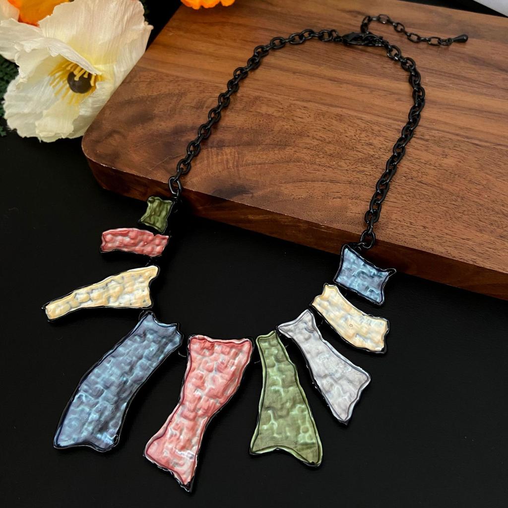 Hollow geometric flower love long necklace, women's exaggerated high-end irregular brushed pendant