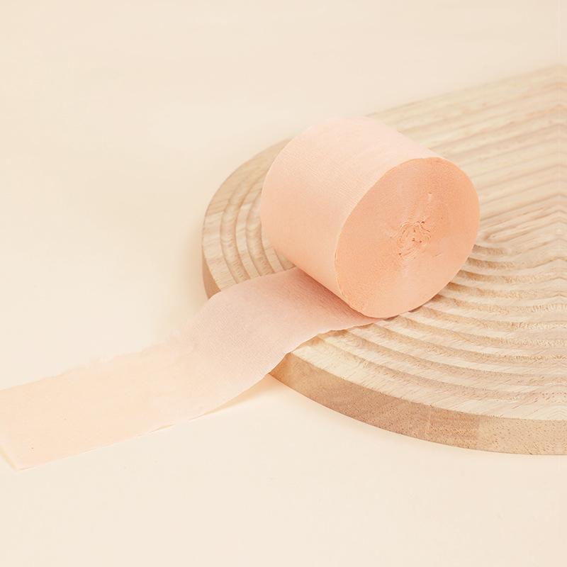 Barevné střapce z krepového papíru pro dekoraci dětské narozeninové oslavy