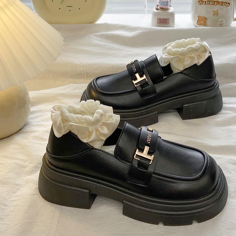 thick-soled black retro thick-heeled small leather shoes women's new spring and autumn single shoes