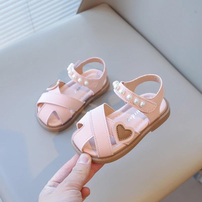 Toddlers Girls Sandals Kids Heart Sandals with Pearls Beading Toe-covered Anti-skid 2025 Summer Brand New Fashion Princess Shoes