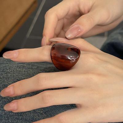 Vintage Brown Resin Oval Rings For Women Exaggerated Large Amber Color Geometric Temperament Chunky Finger Ring Jewelry Gifts