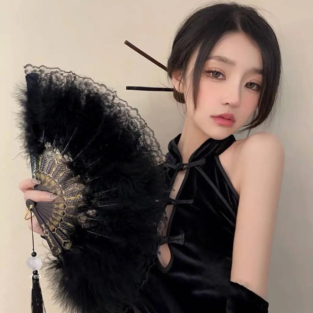 Elegant Folding Fan Full Velvet Black White Feather Fan with Pendant Bride Hand Fan Fairy Girl Dance Wedding Party Decoration