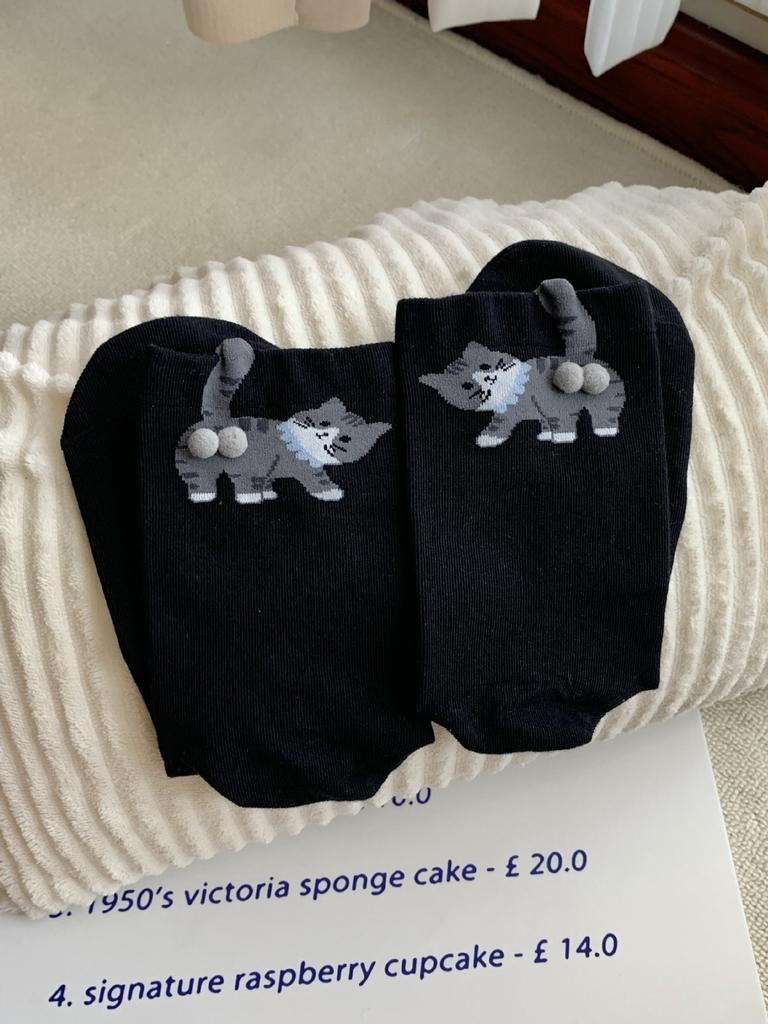 Cute Cat Socks with Balls, Novelty 3D Animal Socks for Women Men Fun Comfortable Cotton Crew Socks, Christmas Cats Lovers Gift