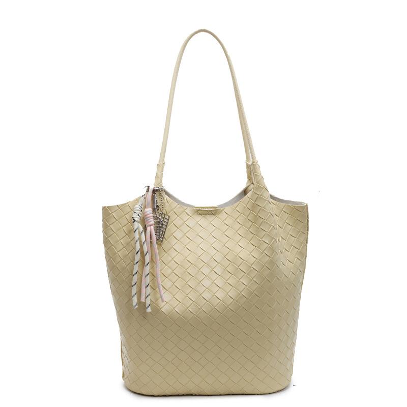 

2025 New Commuter Bag Women s Spring and Summer Sen Cute Tide Niche Design Shoulder Underarm Bag Work Tote Bag жёлтый