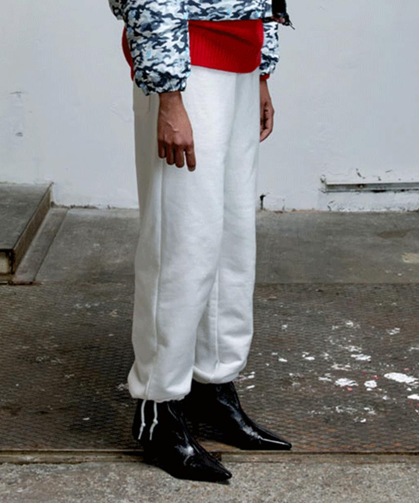 ERER Embroidered Detail Sweatpants Ivory