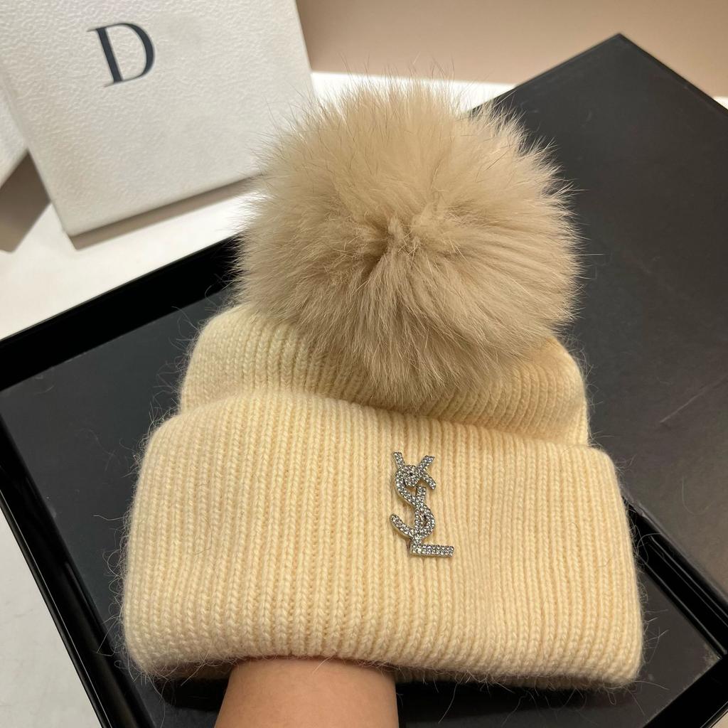 Paris Star Fox Hairball Plush Knitted Hat Women'S Winter Cold Northern Warm Rabbit Hair Ear Protector