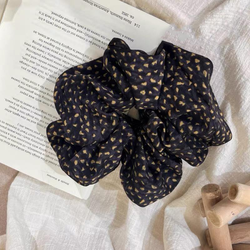 Korea's new high-end large intestine hair band jewelry retro simple floral large simple hair band women's hair rubber band