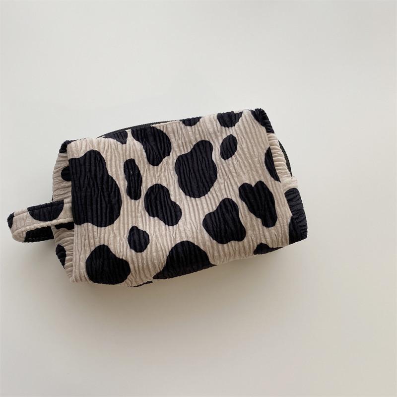 Retro Velvet Makeup Bag Large Capacity Nordic Style Handbag Sweet Fresh Grid Pattern Black White