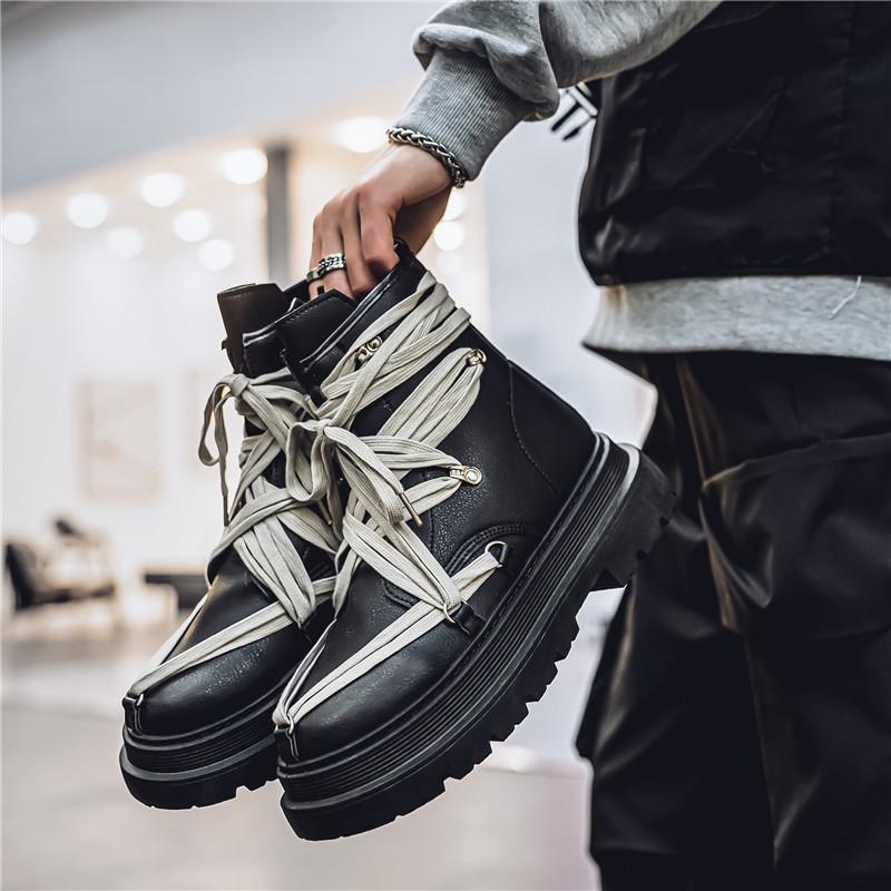 Streetwear Men's Black Motorcycle Boots Fashion Crazy Strap Short Barrel Boots Men Designer Platform Shoes Leather Botas Hombre