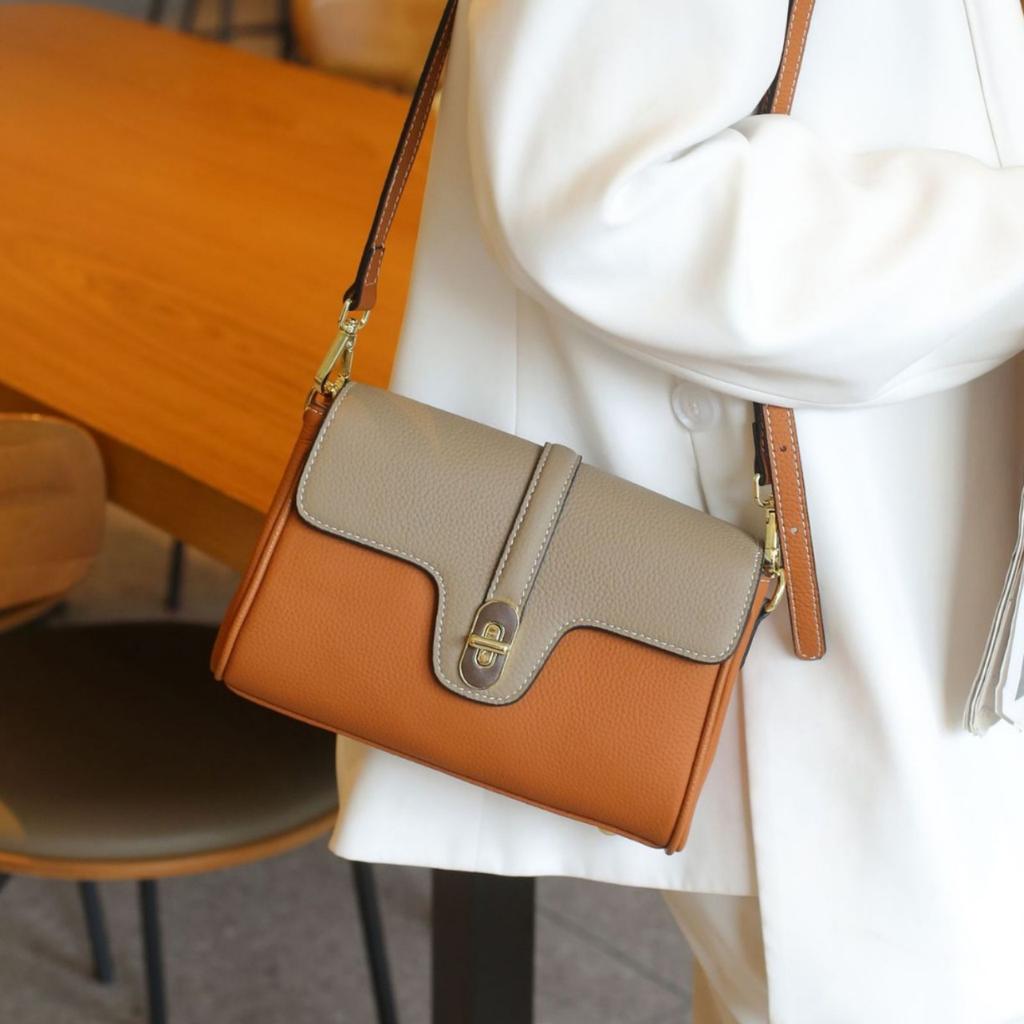 Hovězí kůže Jaro a léto Měkká Kontrastní barva Niche Polštářová taška Populární Módní Ramenní Crossbody Praktická verze Měkká kůže