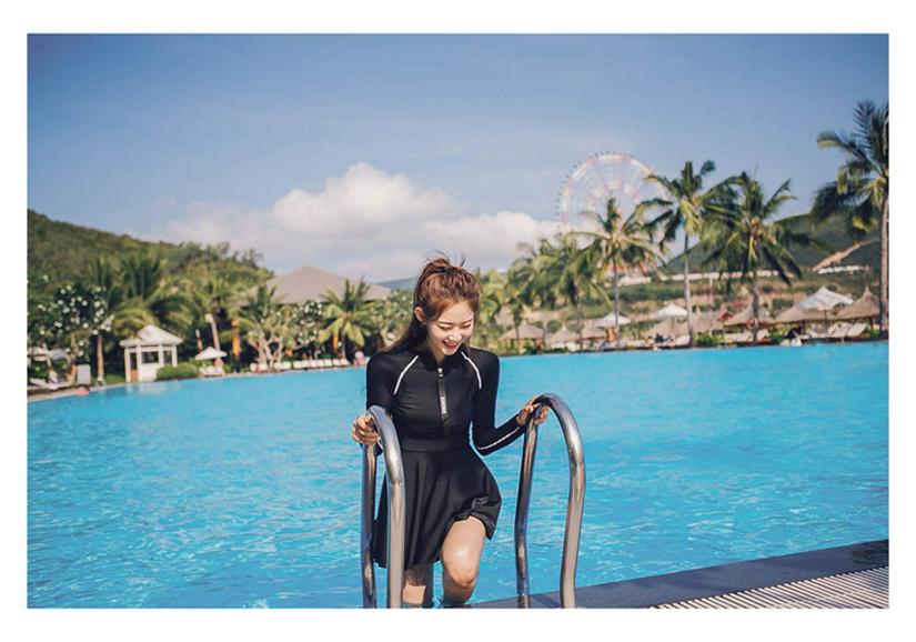Korean Style Long Sleeve Skirted One-Piece Bikini Swimsuit with Sun Protection - Women's Conservative Slimming Swimwear