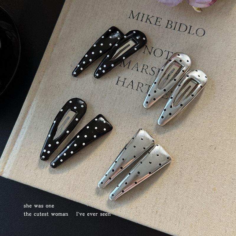 French Retro Polka Dot BB Side Clip, Versatile Bangs & Forehead Hair Clip for Women, Stylish Small Hair Accessory.