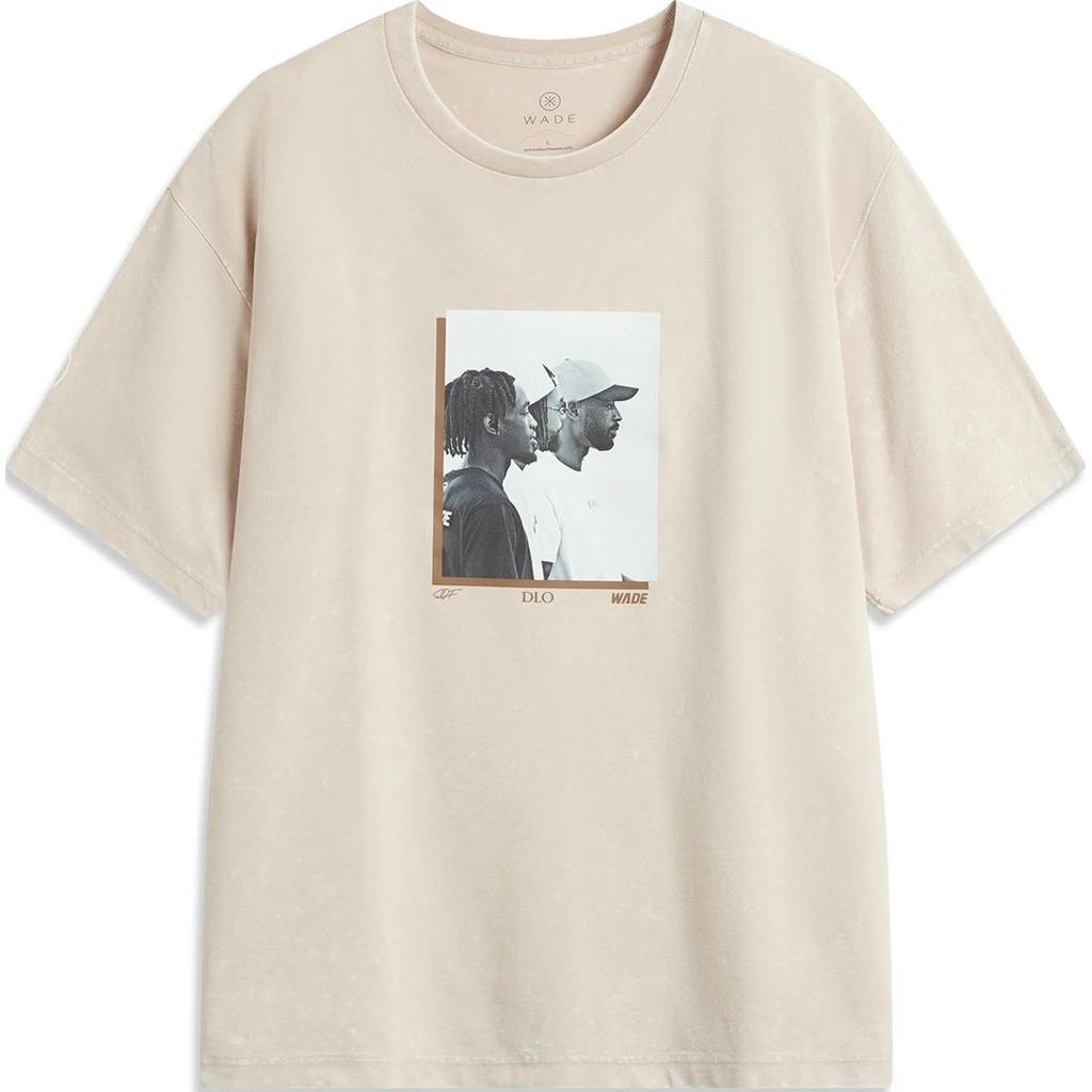 Li-Ning Wade Series Printed Letter Crew Neck Comfortable Breathable Short Sleeve T-Shirt Men Tops Oatmeal-Gray AHSU163-9
