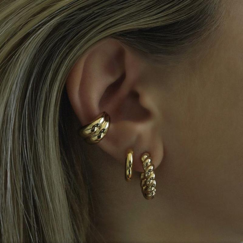 

3 Pairs Copper Twisted C-Hoop Earring Set For Women 18K Gold Plated Minimalist Chunky Twisted Huggie Earring Daily Party Jewelry