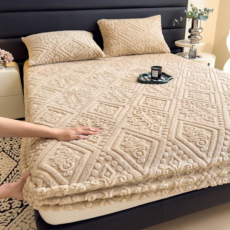 European Style Plush Velvet Bed Cover - Winter Warmth, Full Wrap Mattress Protector