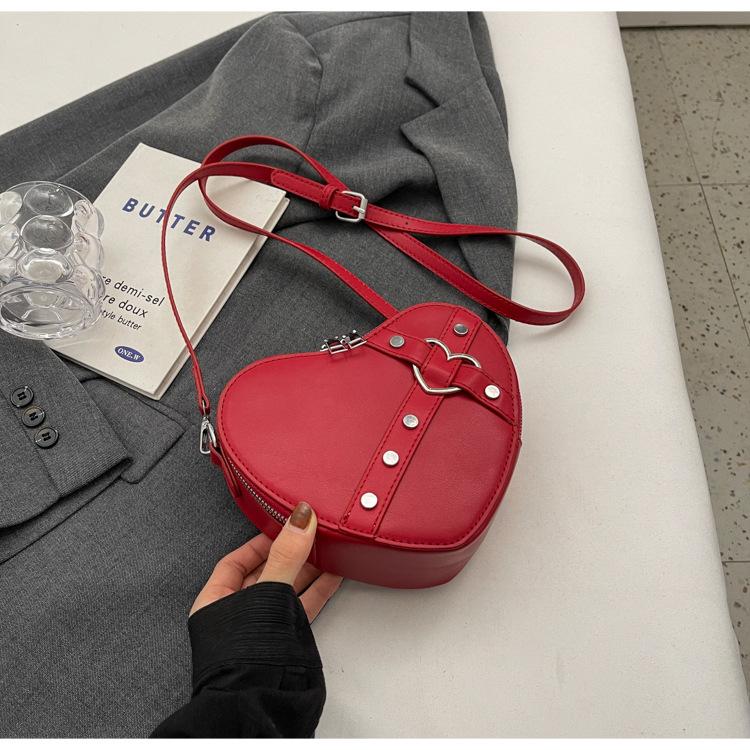 2024 neue modische und beliebte Nieten-vielseitige Umhängetasche Damen-Love-Bag-Handtasche