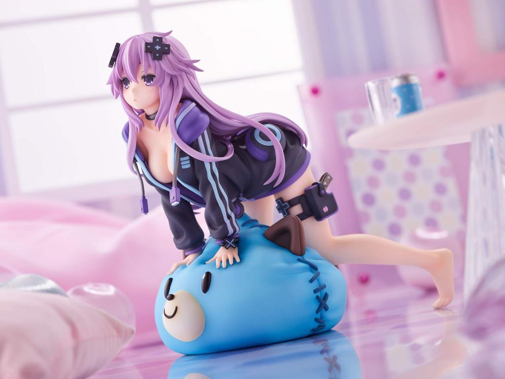 Broccoli Hyperdimension Neptunia "Dimensional Traveler Neptunia" Asleep Ver. 1/8 Scale ABS & ATBC-PVC Painted Figure