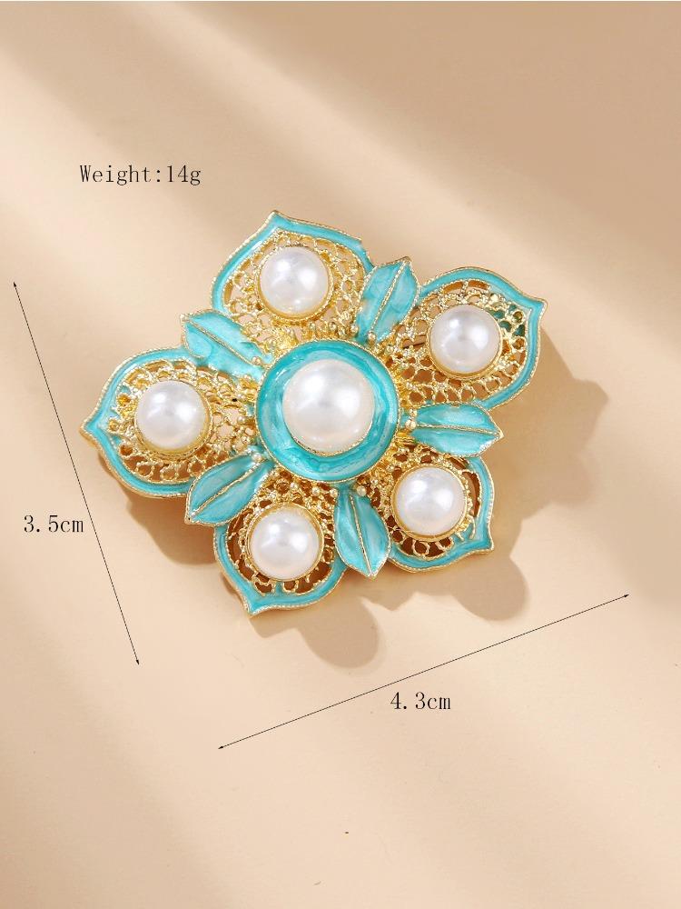 Chinese Style Ethnic Hollowed Out Oil Drop Pearl Butterfly Auspicious Cloud Pendant Brooch Cheongsam Accessories Female Pins Long-Lasting Color Brooch