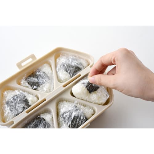 Ernest Onigiri Case, Bento Box (Side Dishes Compatible), Onigiri Mold (Easy Onigiri Kit & Case, Musubito), Beige, A-77371, Favourite Brand of Major Re