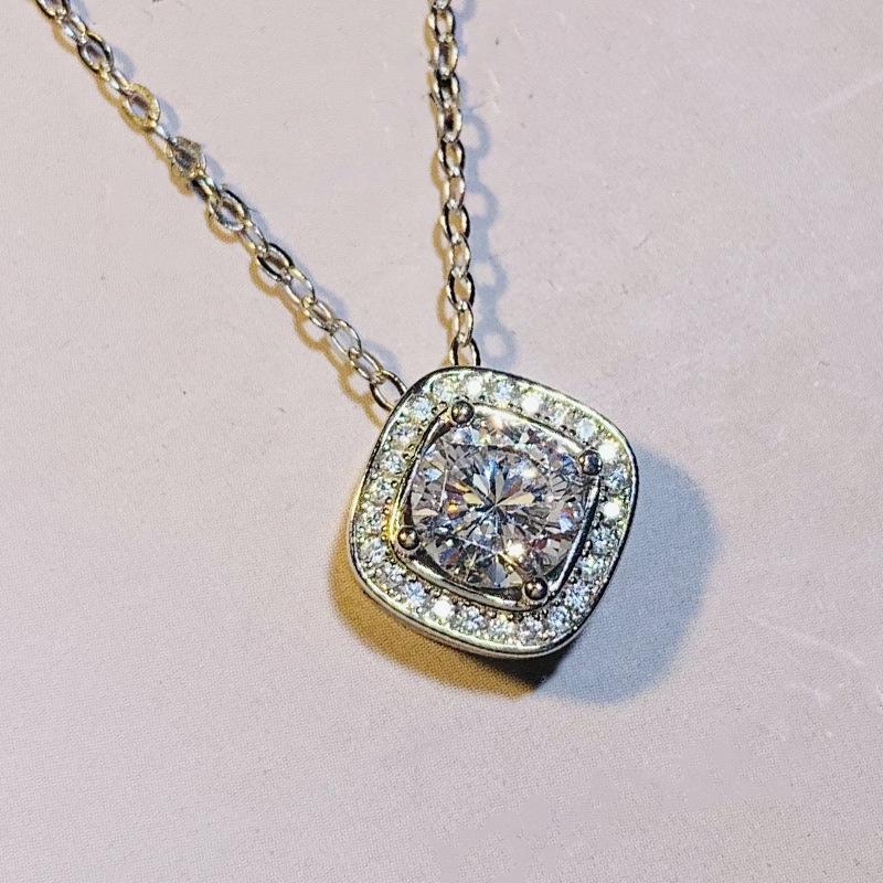 Square Halo Transparent Zircon Pendant Necklace