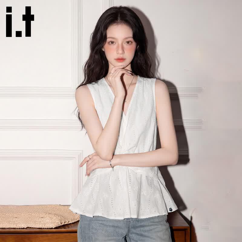 Fingercroxxit French V-Neck Hollow Out Sleeveless Waist-Cinching Top