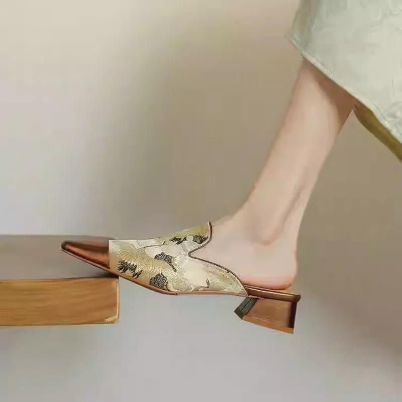 Fashion 2025 Summer New Mixed Colors Women's Slipper Elegant Fashion Closed Toe Sandals Women with Med Heel Printing Hot Sale Slippers