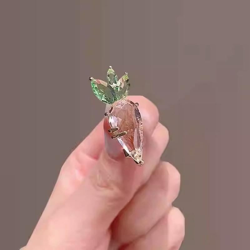 Pink Crystal Carrot Brooches Pins For Women Crystal Love Enamel Badge Wedding Party Jewelry Design Accessories