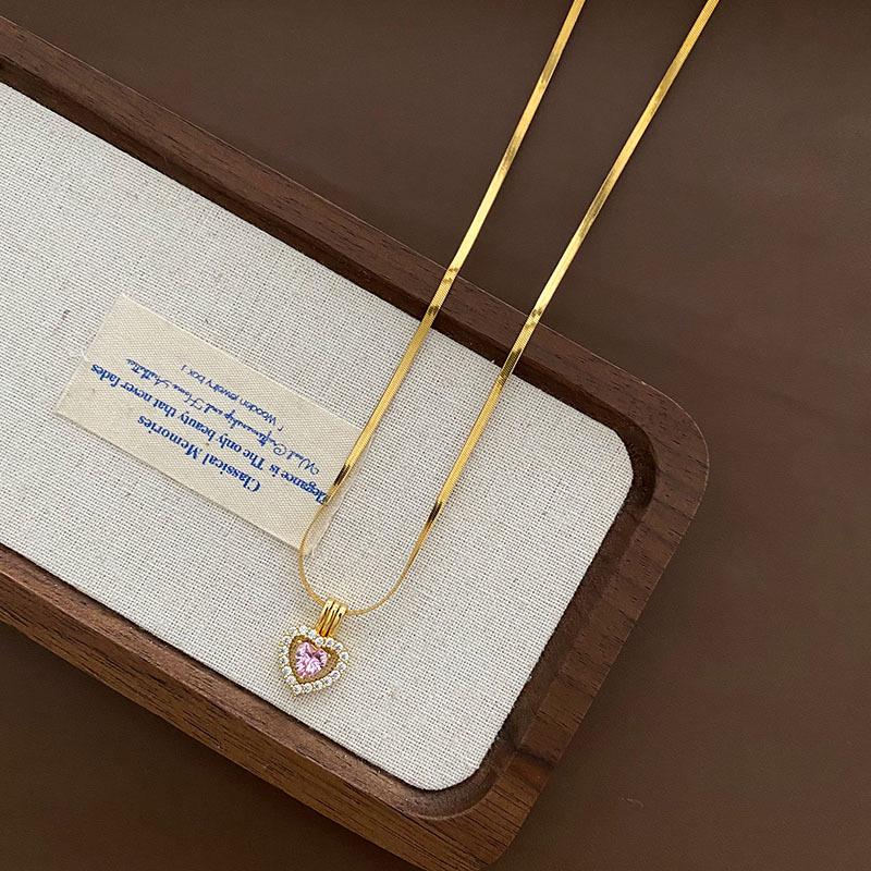 

Изысканное японское и корейское ожерелье с подвеской в виде сердца из розового циркона и цепочкой из титановой стали для ключицы