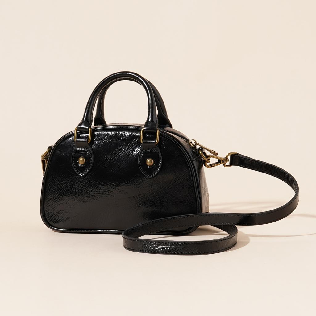 Premium Sense Niche Bowling Bag Women's 2025 New Shoulder Messenger Bag Popular Versatile Handbag